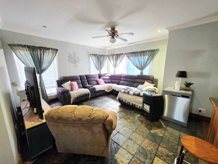 3 Bedroom Property for Sale in Universitas Free State